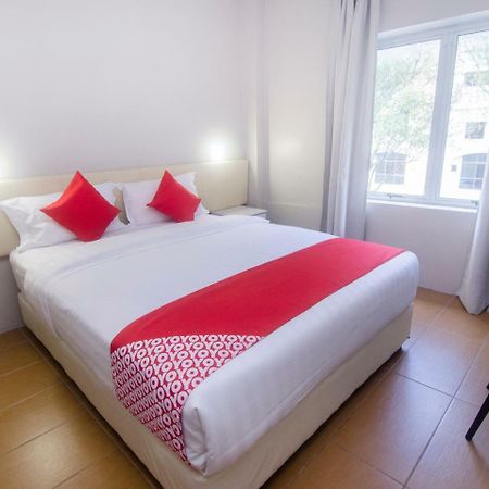 Oyo 897 Ibc36 Business Stay Кучінг Екстер'єр фото